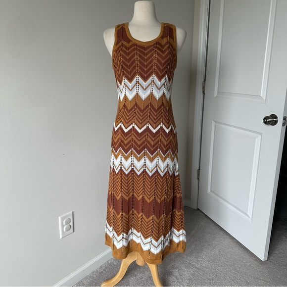 Versona Chevron Knit Sleeveless Dress - Brown and White size large - Picture 1 of 7